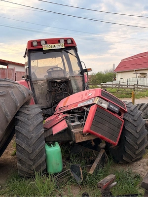 dezmembrez tractor case intarnational 5140
