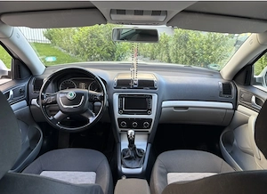 Vând Skoda Octavia, motor 2.0 TDI cu 140 CP, kilometraj 219 000, model anul 2011 - imagine 7