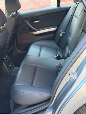 Bmw seria 3,E91 318d 143cp,Euro5,Navi,Piele,Recent inmatriculata Ro - imagine 9