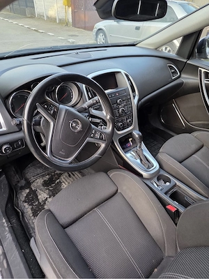 Opel Astra J - imagine 2