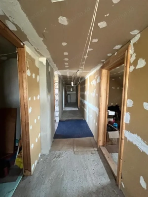 Casă spațioasă P+1+M  zonă semicentrală liniștită - imagine 14