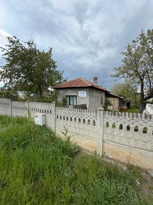 Casa de vanzare ,90 mp constructie ,teren 1400mp ,parcelabil,str Rozelor,Filiasi - imagine 5