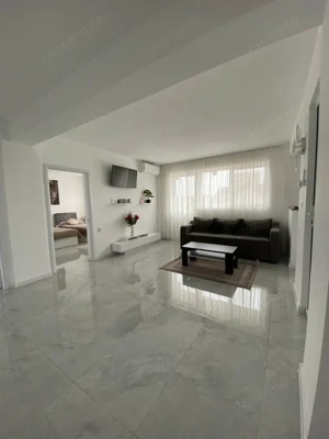 Apartament 4 camere decomandat, 110 mp, zona Consul, Utilitati incluse