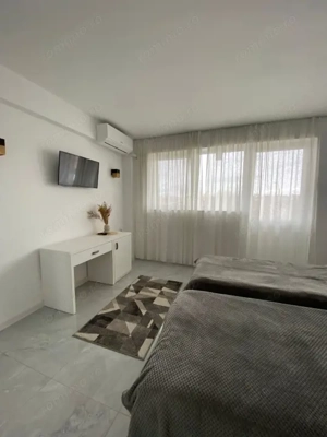 Apartament 4 camere decomandat, 110 mp, zona Consul, Utilitati incluse - imagine 3