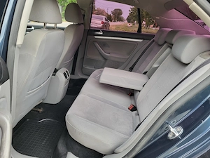 Vw jetta 1.6 MPI - imagine 10