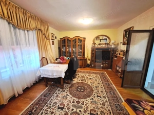 Casă spațioasă P+E+M de vânzare – Hărman | 5 camere | Curte 500 mp - imagine 4