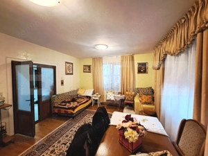 Casă spațioasă P+E+M de vânzare – Hărman | 5 camere | Curte 500 mp - imagine 5