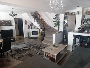 Apartament cu scara interioara  - imagine 2