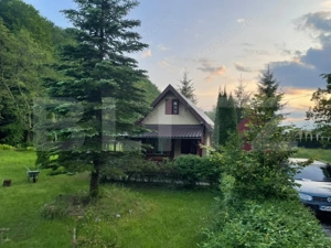 Casă de vacanță / cabană Câmpu Cetății – 2460 mp teren