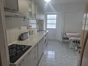 Apartament 2 camere foarte spatios, zona centrala Pucioasa