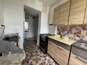 Apartament 2 camere Micro 5, locatie buna, acces facil, pret bomba  - imagine 3