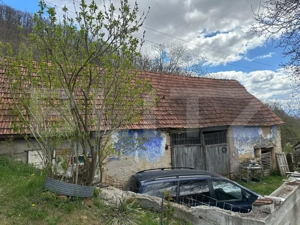 Casă cu 2.2 ha teren, liniște totală, livadă, acces asfaltat - imagine 13