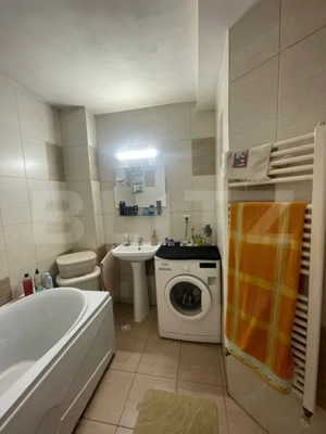 Se vinde Apartament cu doua garaje la casa - in EXCLUSIVITATE - imagine 9