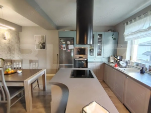 Casă individuală la cheie 5 camere, 170 mp, teren 633 mp, în Corușu - imagine 6