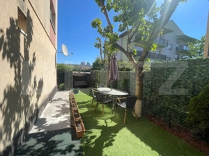 Se vinde Apartament cu doua garaje la casa - in EXCLUSIVITATE