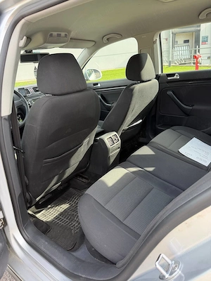 Volkswagen Golf 6 1.6 TDI 2012 - imagine 7