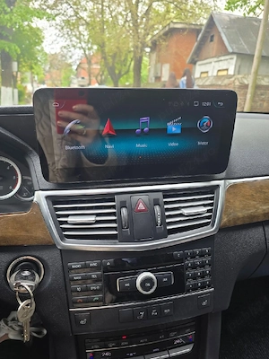 Mercedes E Class - imagine 2