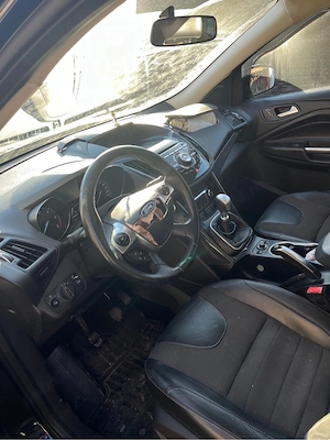 Vand Ford Kuga lovit - imagine 2