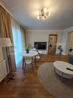Apartament 2 camere Tractoru, in vila, aproape de Coresi. - imagine 14