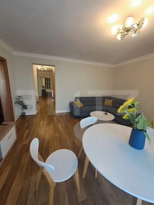 Apartament 2 camere Tractoru, in vila, aproape de Coresi. - imagine 2
