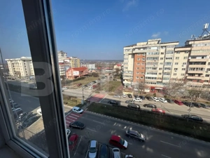 Apartament 3 camere, 70 mp, zona Micro 11 - imagine 9