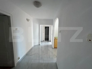Apartament 3 camere, 70 mp, zona Micro 11 - imagine 5