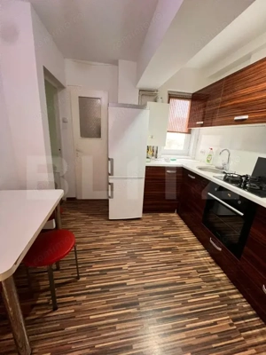 Apartament 3 camere decomandat - imagine 2