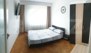 Apartament de 3 camere, decomandat, 74 mp, zona strazii Parang