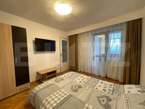 Apartament de 3 camere, decomandat, 74 mp, zona strazii Parang - imagine 3