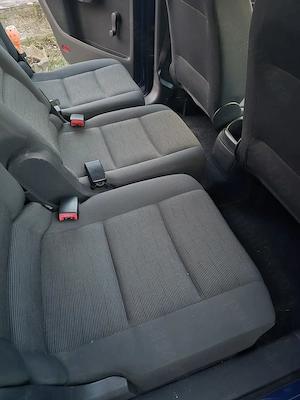 Vând Volkswagen Touran - imagine 7