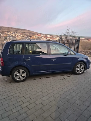 Vând Volkswagen Touran - imagine 2