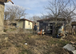 Casa intabulata  la rosu langa DN24 in Schitu Duca - imagine 4
