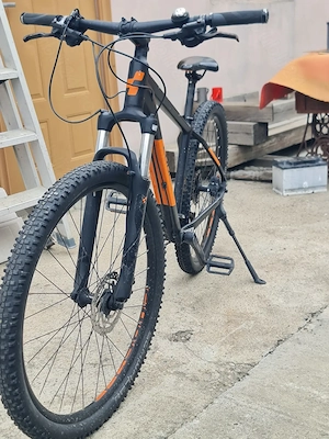 Bicicleta cube,roti pe 27,5.