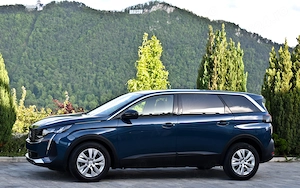 Peugeot 5008 Face-Lift Model 2024 7 LOCURI  CUTIE AUTOMATA modelul NOU! - 8 trepte Camera marsarier  - imagine 3