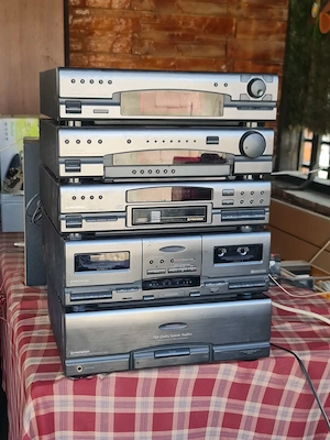 Linie audio pioneer. 
