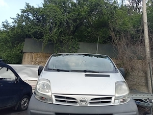 Vând autoturism Nissan Primastar identic vivaro sau trafic  - imagine 7