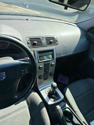 Volvo s40 1,6 diesel - imagine 5