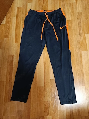 Pantaloni 