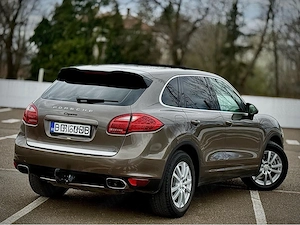 Porche Cayenne  - imagine 2