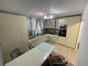 Apartament cu 3 camere de închiriat în zona Precista - imagine 2