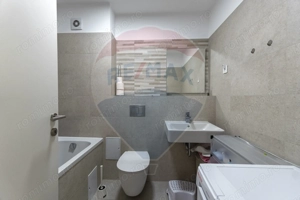 Apartament de vanzare |3 camere| 2 băi | 1 loc de parcare | COMISION 0 - imagine 8