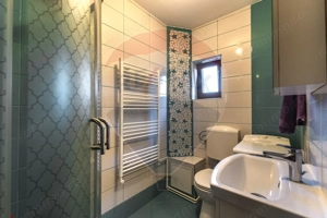 Casa de Poveste - Feldioara, str. Barsei/ 4 camere/ curte! - imagine 20