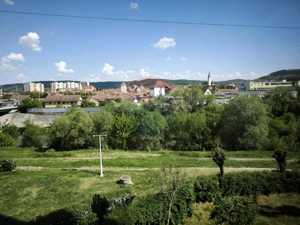 Apartament cu 3 camere decomandate, etaj 2 - cartier Gura Campului - imagine 4