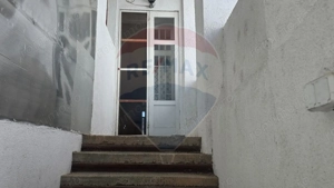 Casă / Vilă cu 5 camere de vânzare în zona Central - imagine 4