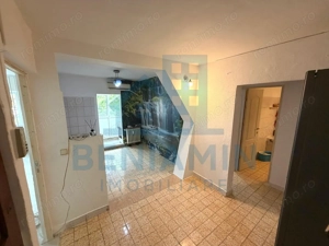 Apartament 2 camere decomandat Sarari etaj 2 - imagine 3