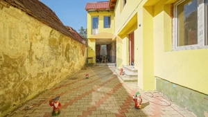 Casă individuală + corp secundar, 475 mp utili, Codlea - imagine 6