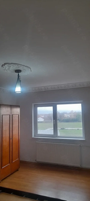 Vând apartament cu trei camere Auri - imagine 8