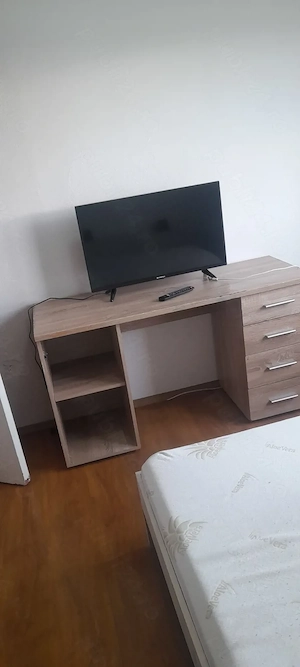 Vând apartament cu trei camere Auri - imagine 3