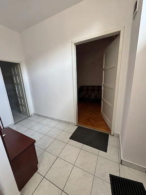 Apartament cu cameră , Centru  - imagine 3