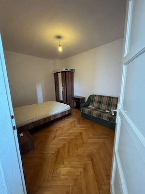 Apartament cu cameră , Centru  - imagine 2